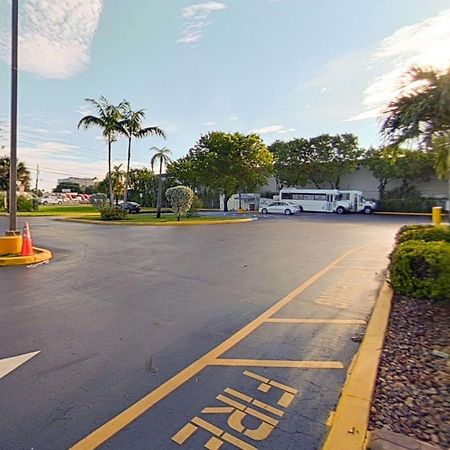 Rodeway Inn & Suites Fort Lauderdale Airport & Cruise Port Εξωτερικό φωτογραφία