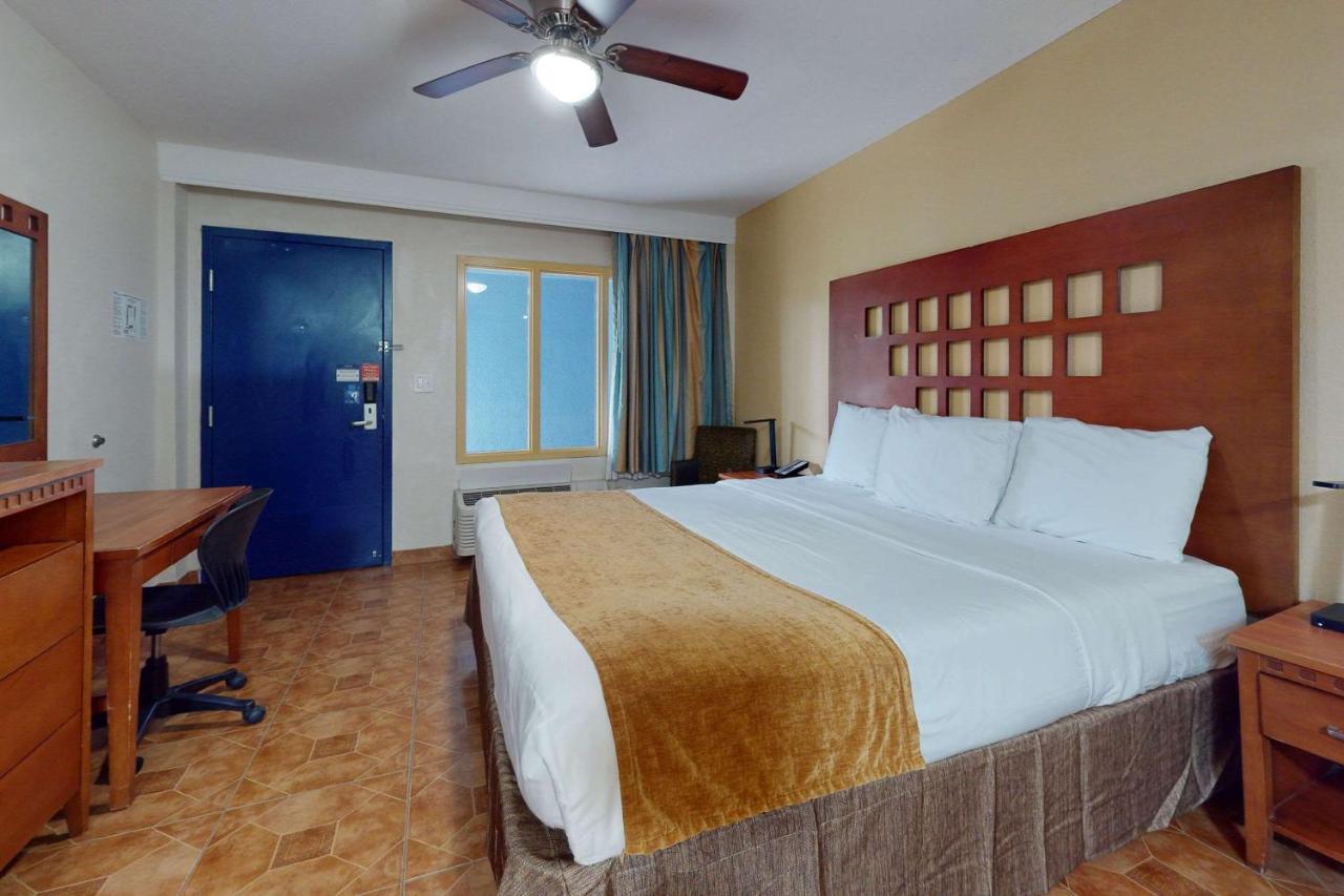 Rodeway Inn & Suites Fort Lauderdale Airport & Cruise Port Εξωτερικό φωτογραφία