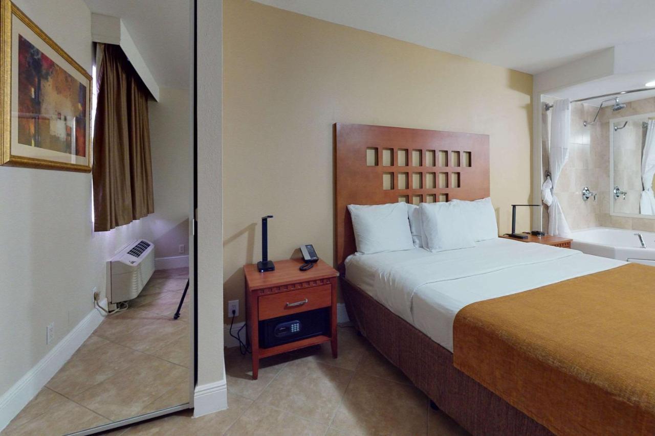 Rodeway Inn & Suites Fort Lauderdale Airport & Cruise Port Εξωτερικό φωτογραφία