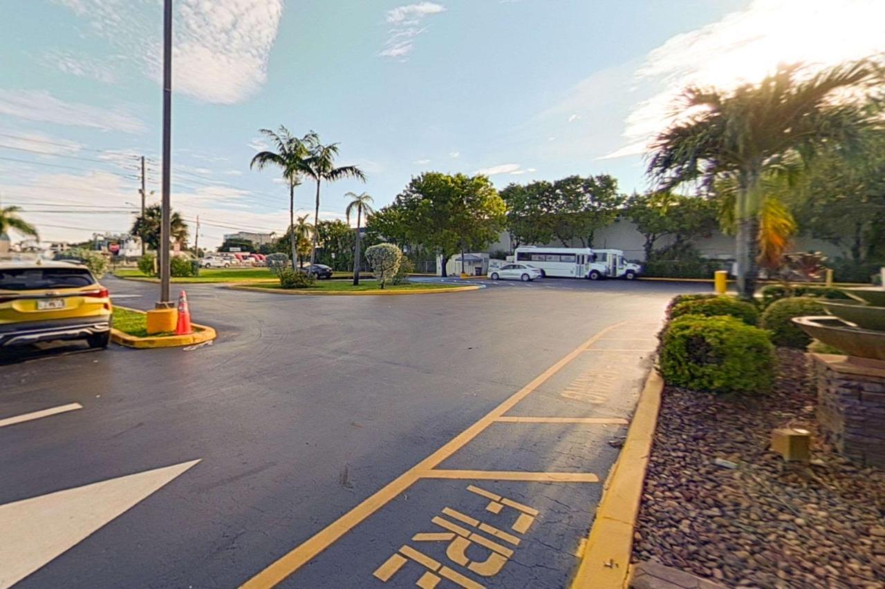Rodeway Inn & Suites Fort Lauderdale Airport & Cruise Port Εξωτερικό φωτογραφία