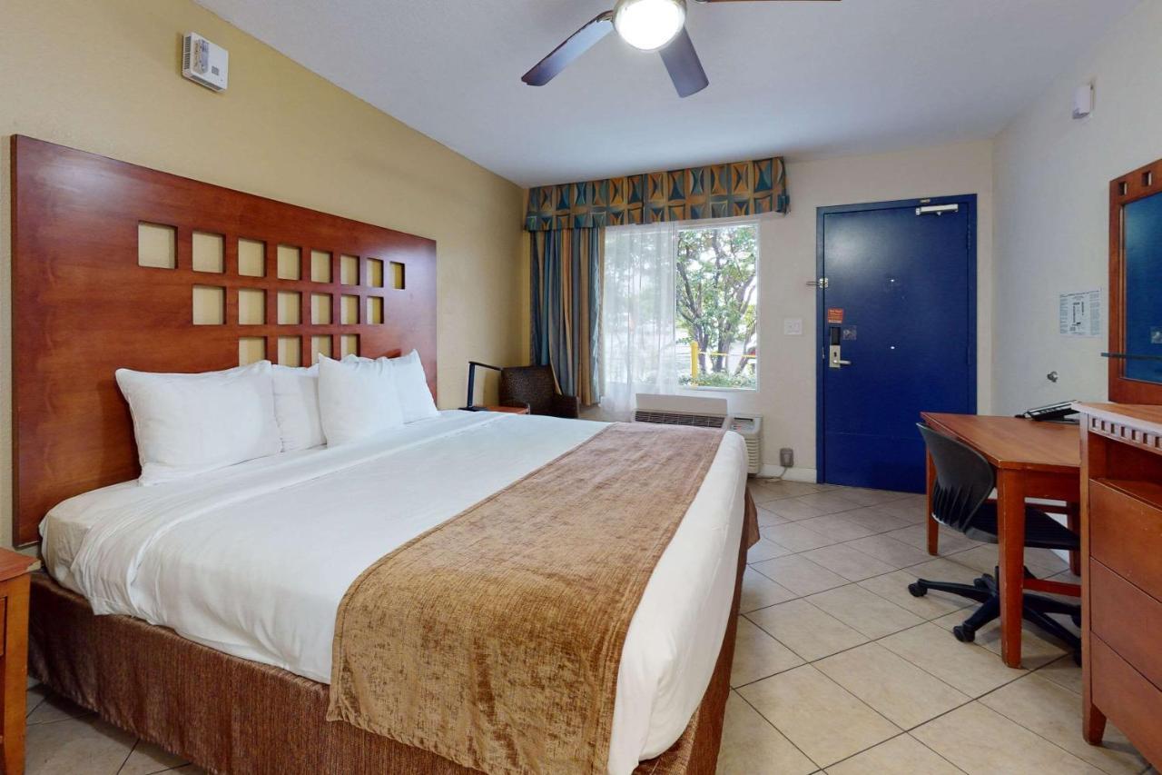 Rodeway Inn & Suites Fort Lauderdale Airport & Cruise Port Εξωτερικό φωτογραφία