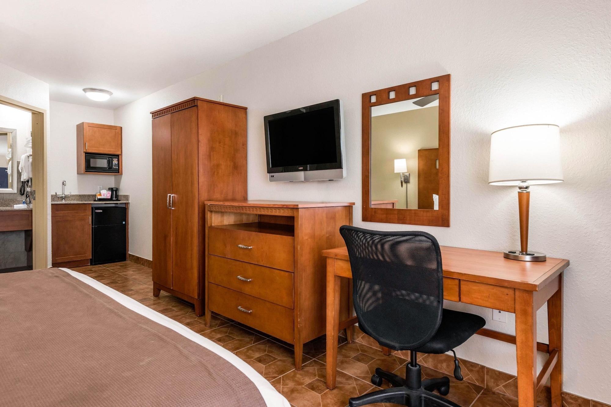 Rodeway Inn & Suites Fort Lauderdale Airport & Cruise Port Εξωτερικό φωτογραφία
